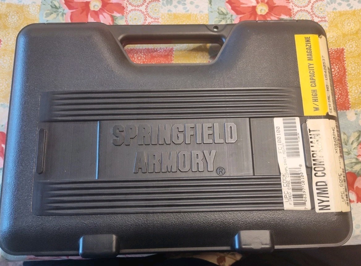 AUTHENTIC SPRINGFIELD ARMORY XD TACTICAL 5" BLACK HARD GUN CASE W/MANUAL