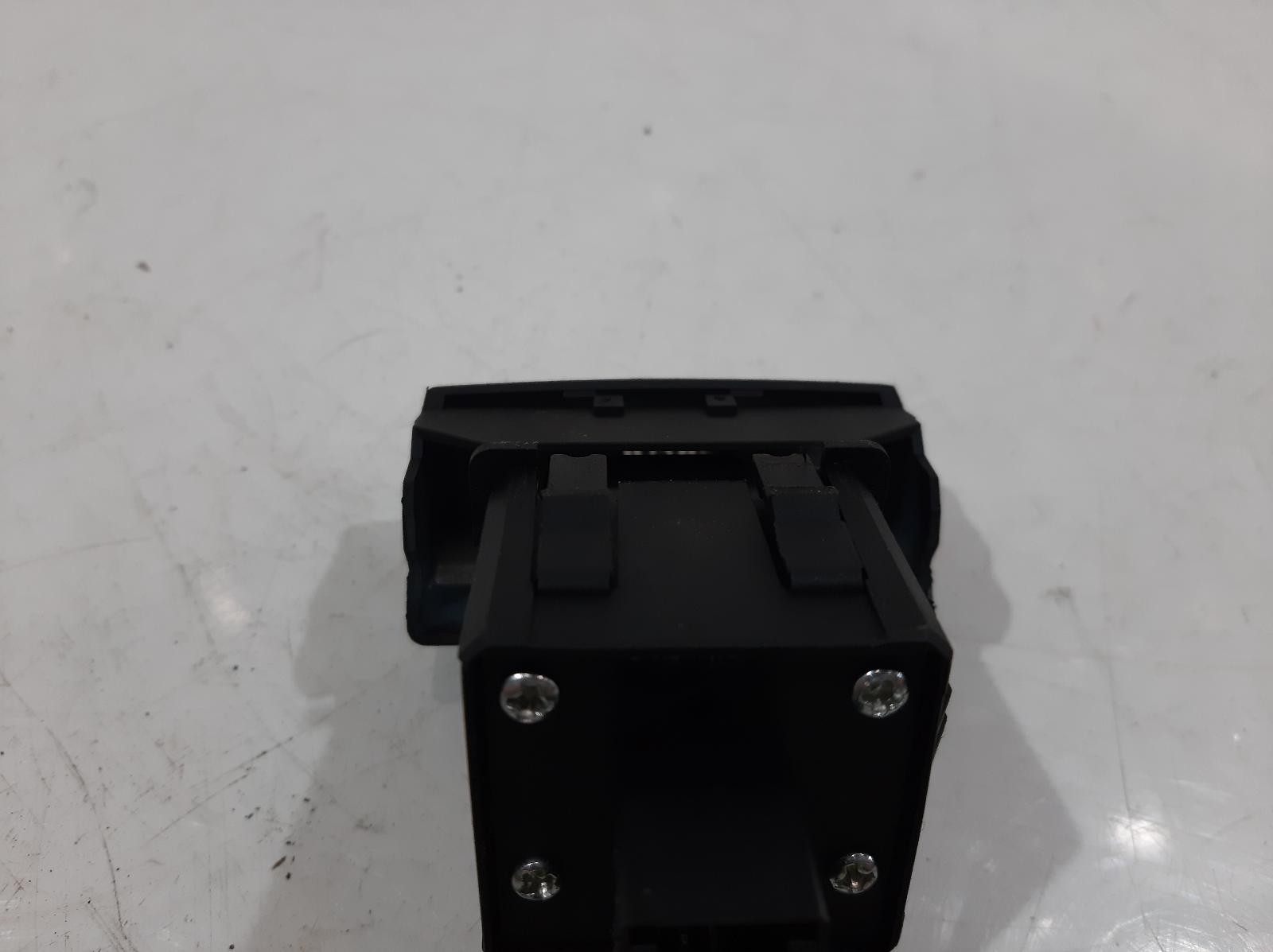 2012 PEUGEOT 3008 5 Door Hatchback Handbrake Lever/Assy 470706