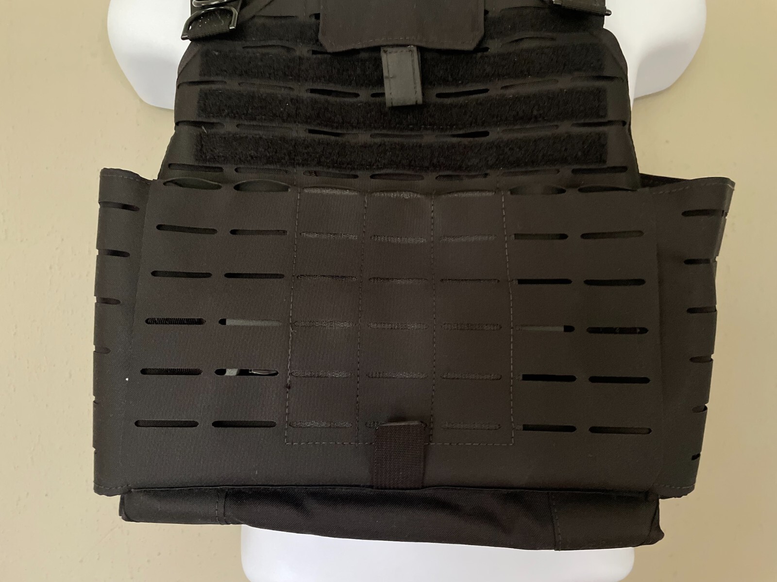 PROTECH Tactical Armor Plate Rack Carrier SHIFT AWS QRS Medium Black Webless