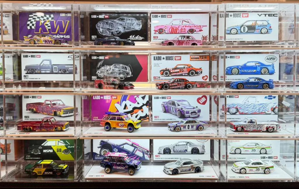 Kaido House Acrylic Display for One Car with Lights