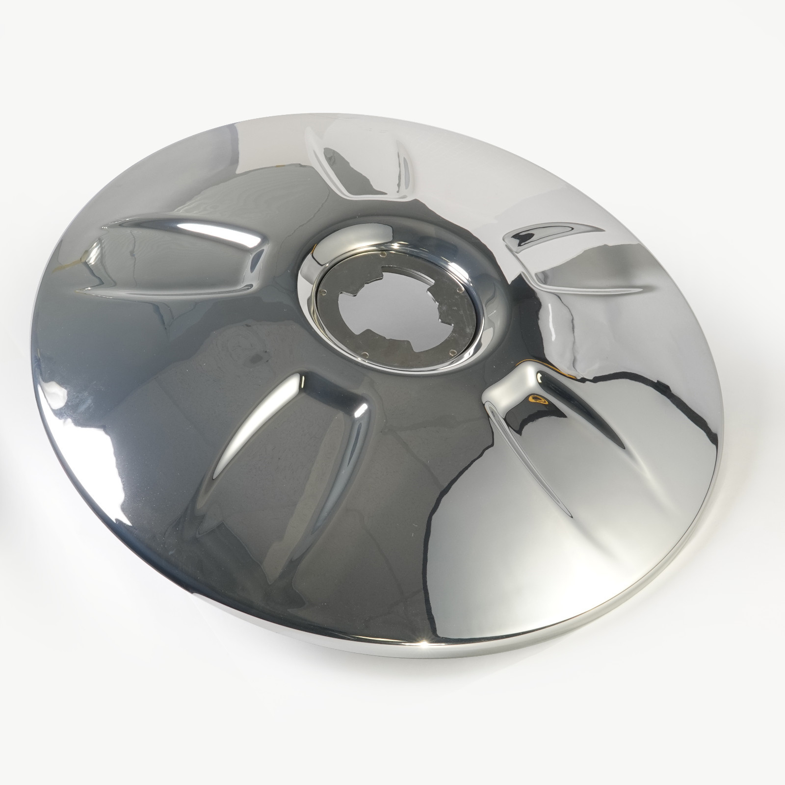 FlowBelow Aero Wheel Cover Panel,Chrome,Aerodynamic hub cap Tractor WCC-100-CHM