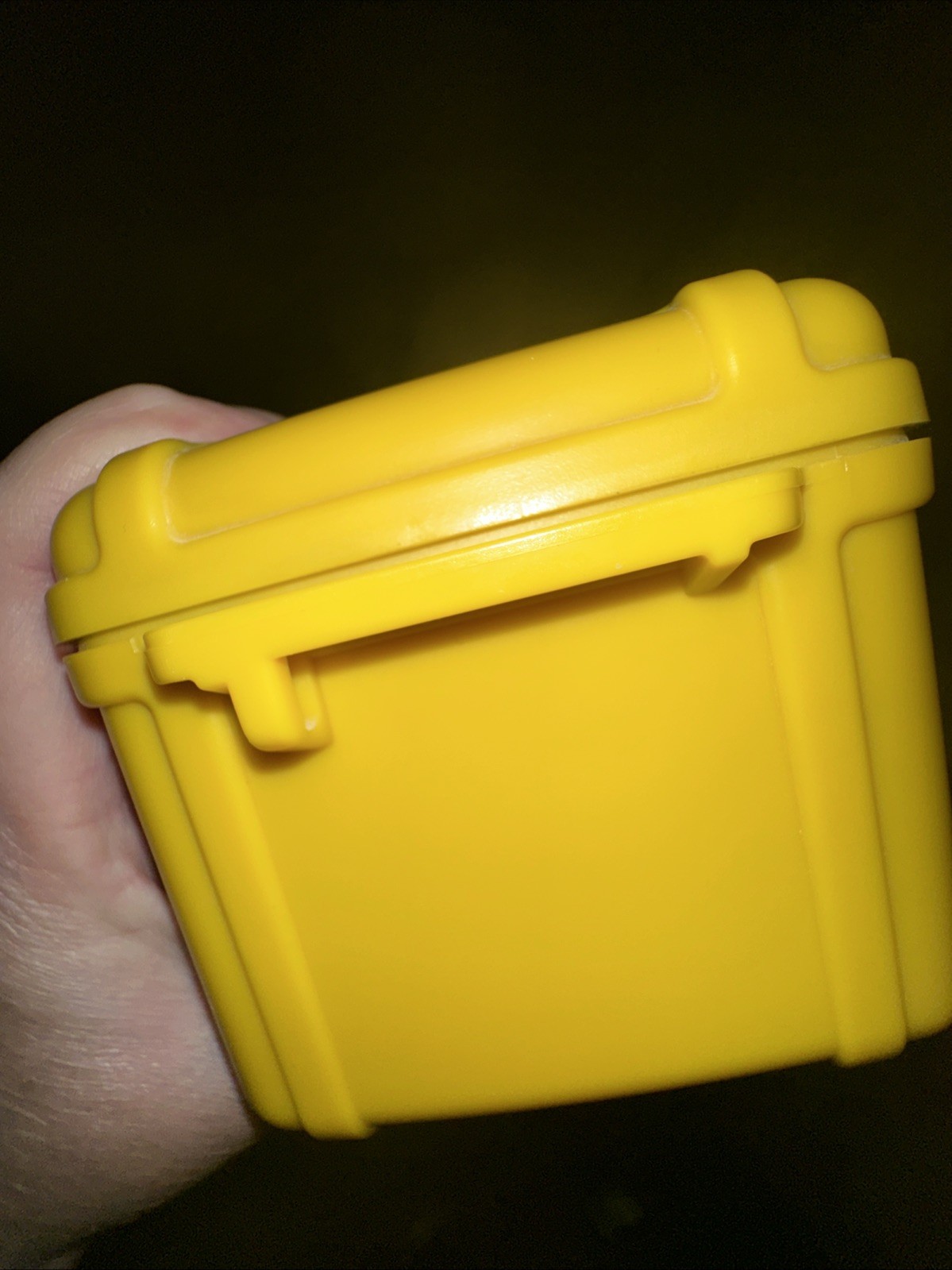 Otterbox Model 2500 Hard Case Universal Dry Box Crushproof YELLOW (LR)