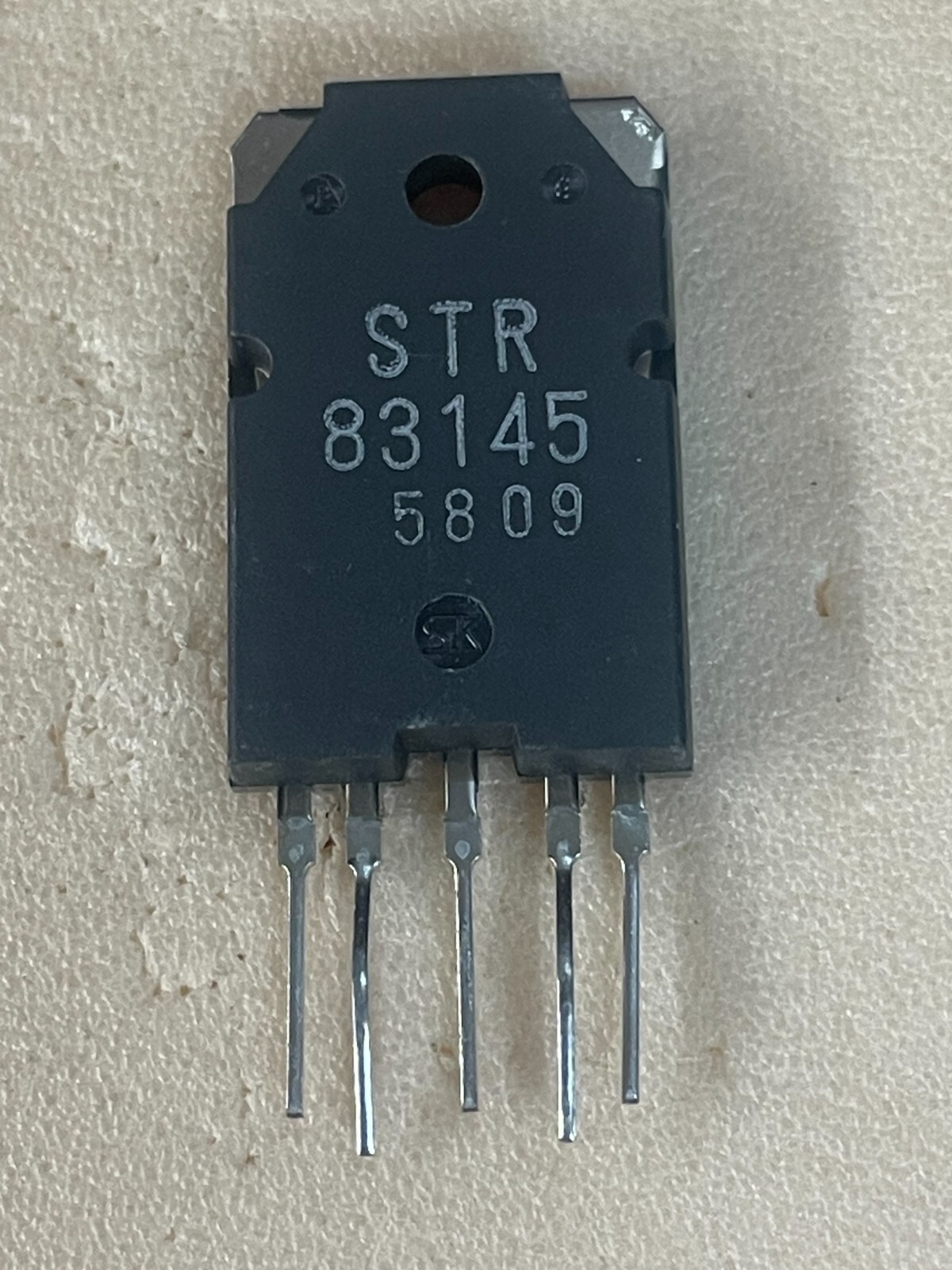 Sanken STR83145