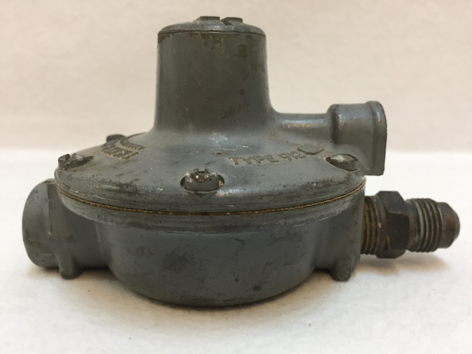 Fisher Controls type 912 Gas Regulator