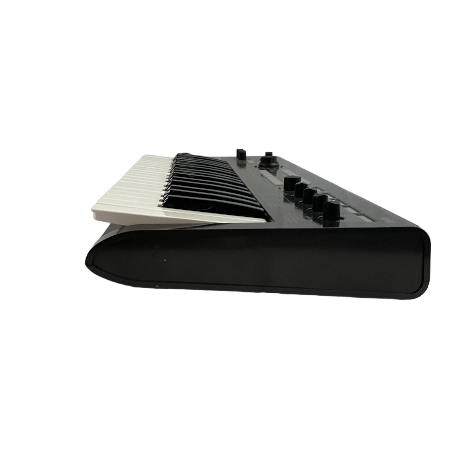 Korg R3 37 key keyboard vocoder with /Mic/power Cable Test Completed