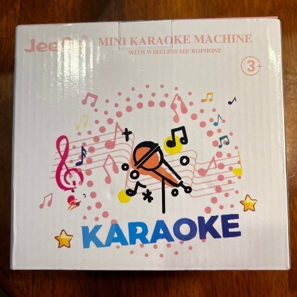 Jeefu MINI KARAOKE MACHINEWITH WIRELESS MICROPHONE