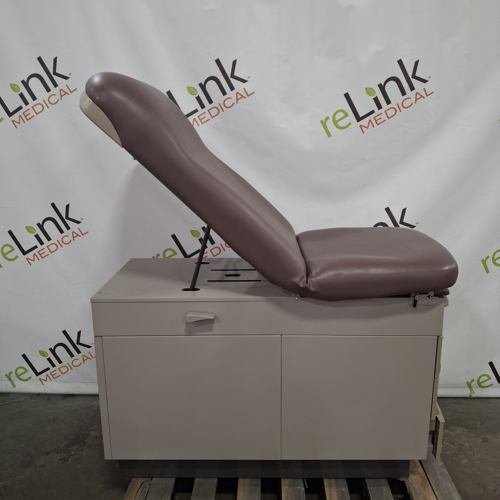 Ritter 304 Exam Table