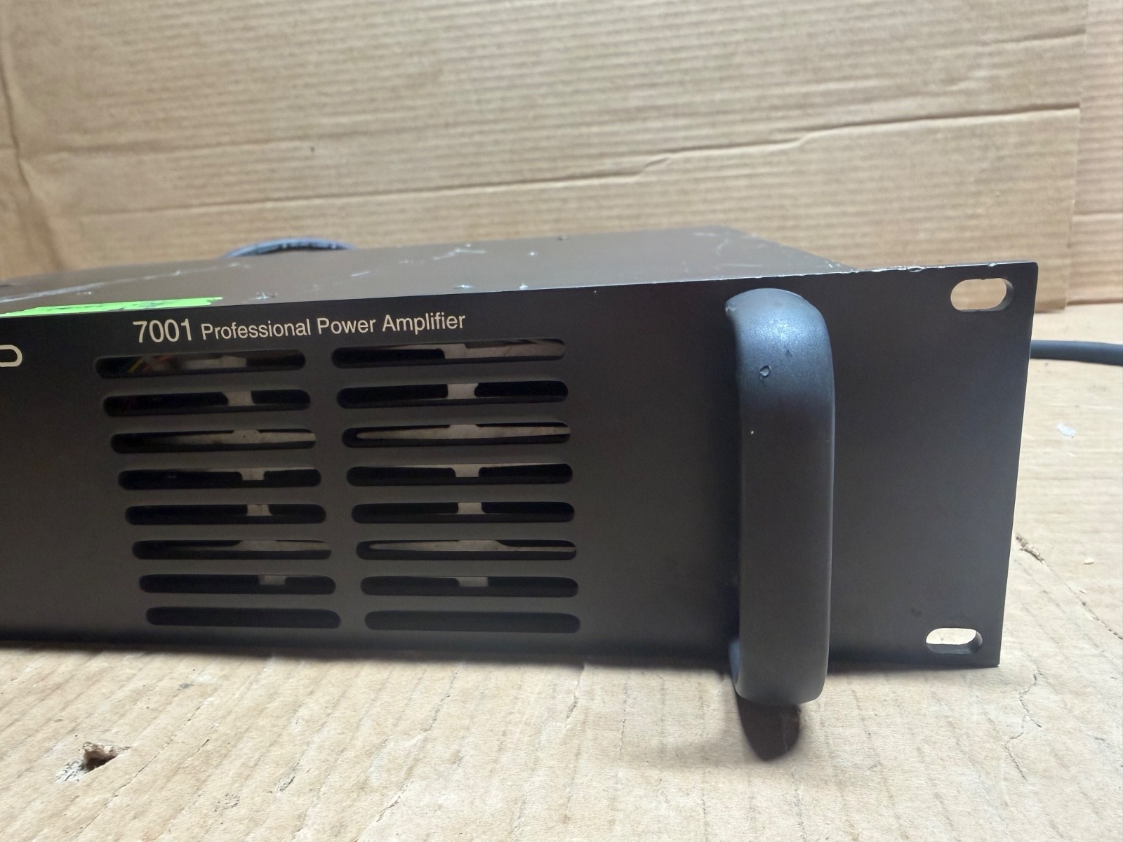 CREST AUDIO 7001 PROFESSIONAL POWER AMPLIFIER - SEE DESCRIPTION