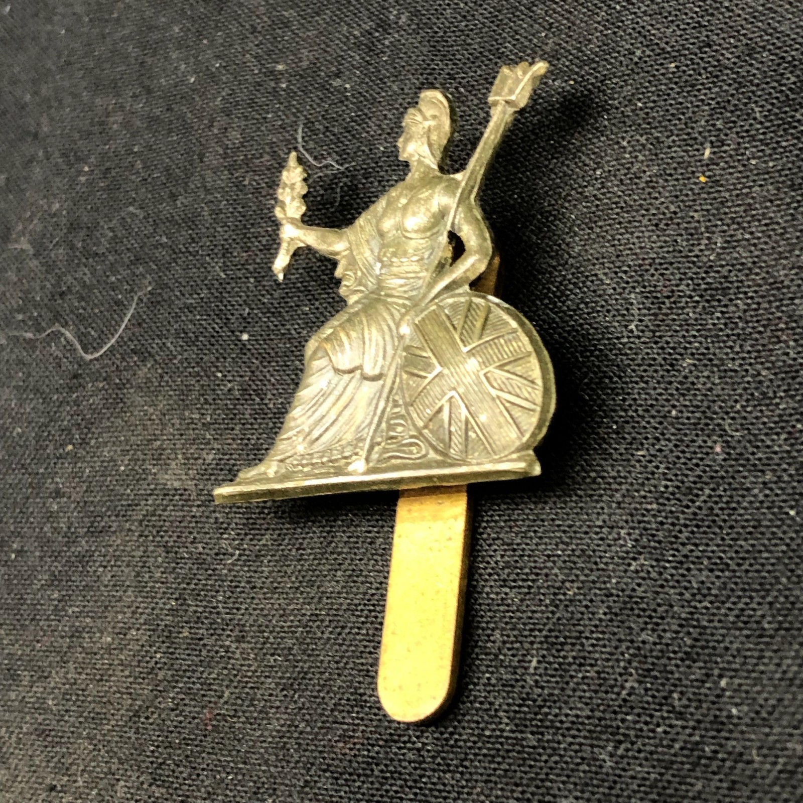 Norfolk Regiment - Original WW2 British Army Cap Badge