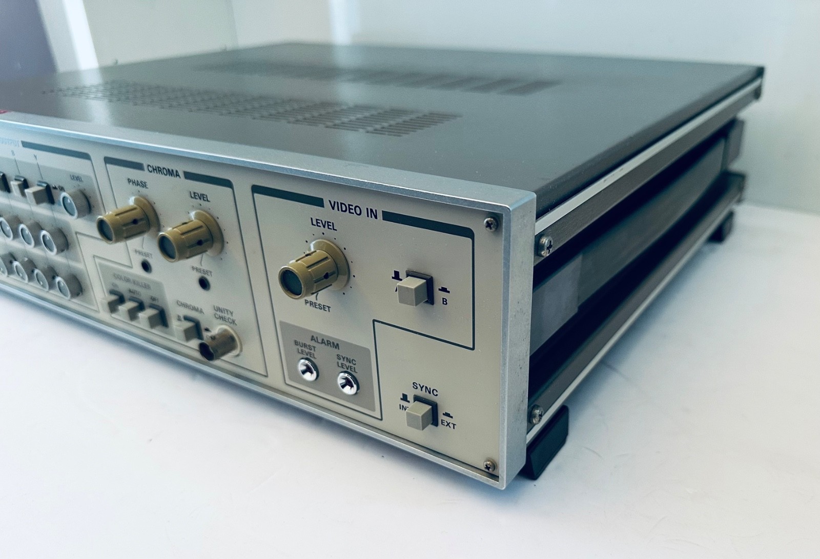 ShibaSoku CD10A1 Color Decoder – RCA Labs Broadcast – Clean & Tested