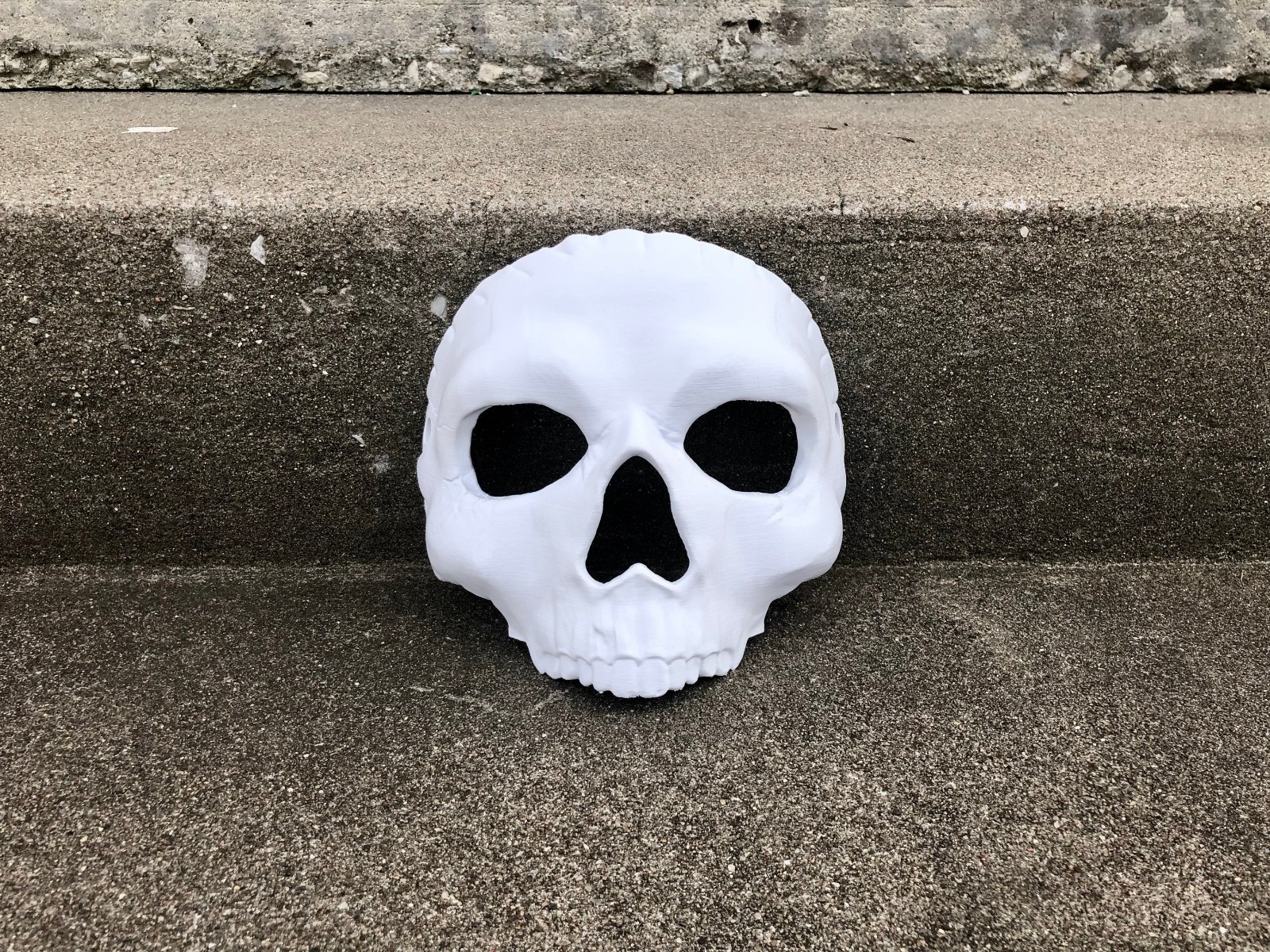 3D Printed Skull Ghost Cosplay Mask - Various Colors