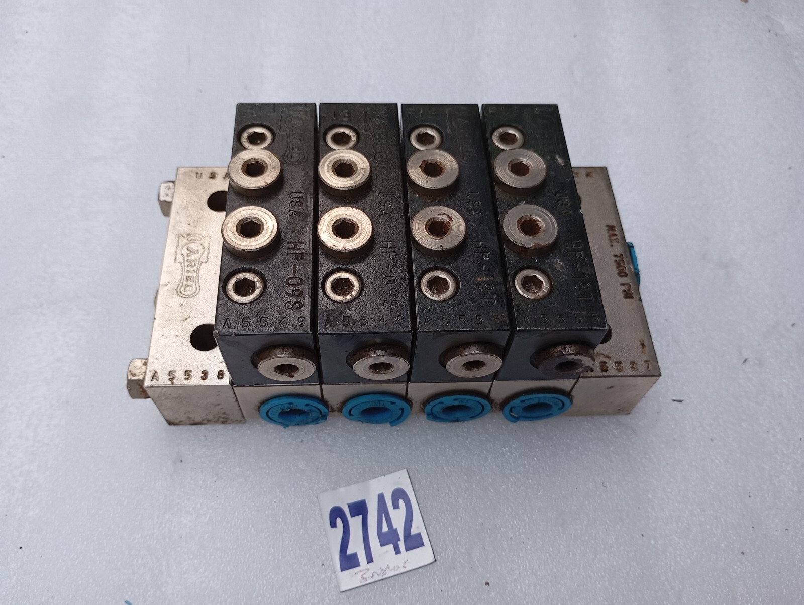 LINCOLN Progressive Lubricating Block METERING DEVICESSV-VAMO HW 14131 ARIEL P13
