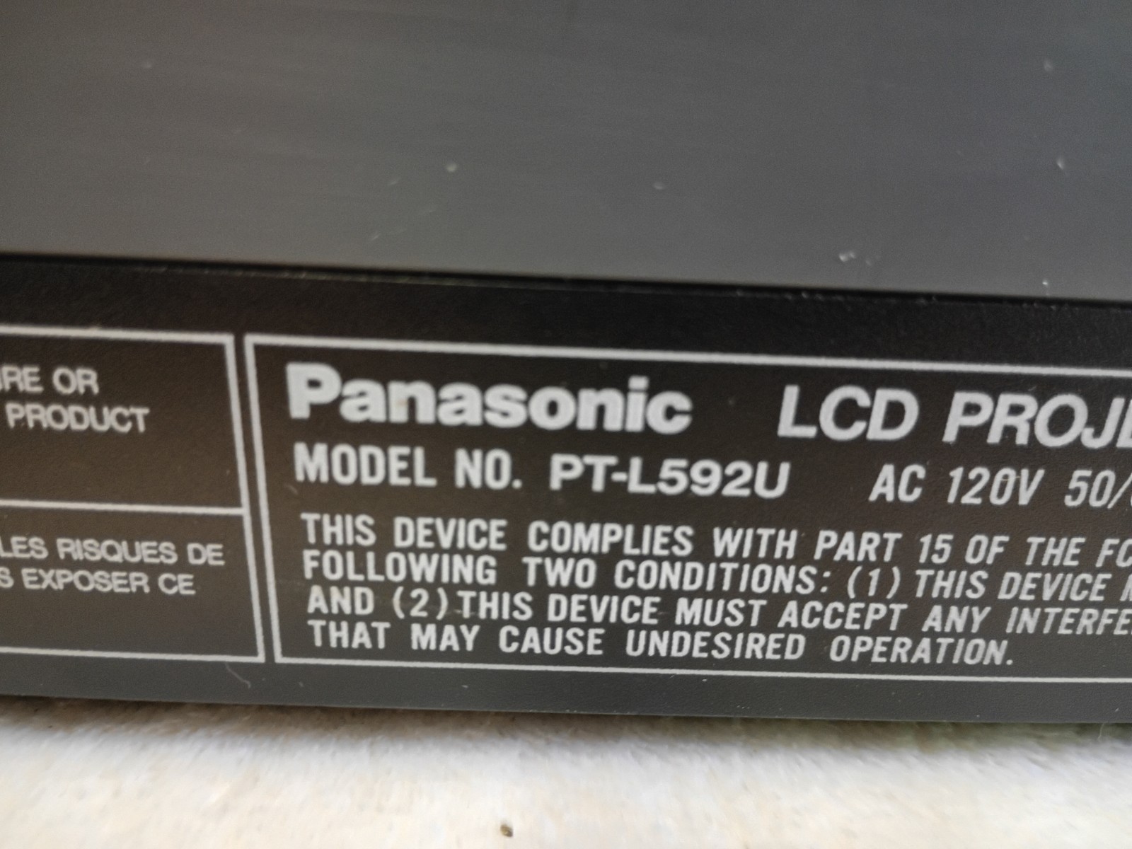 Panasonic PT-L595U LCD Projector - 1024x768, Tested ✓