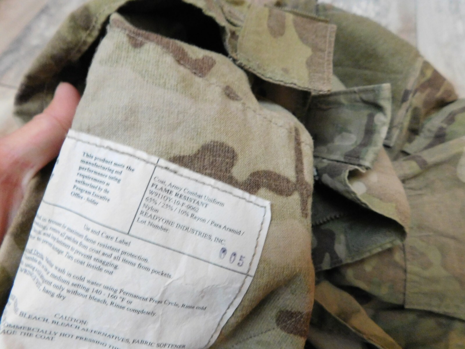 US ARMY MULTICAM FLAME RESISTANT COAT SZ LARGE - X LONG