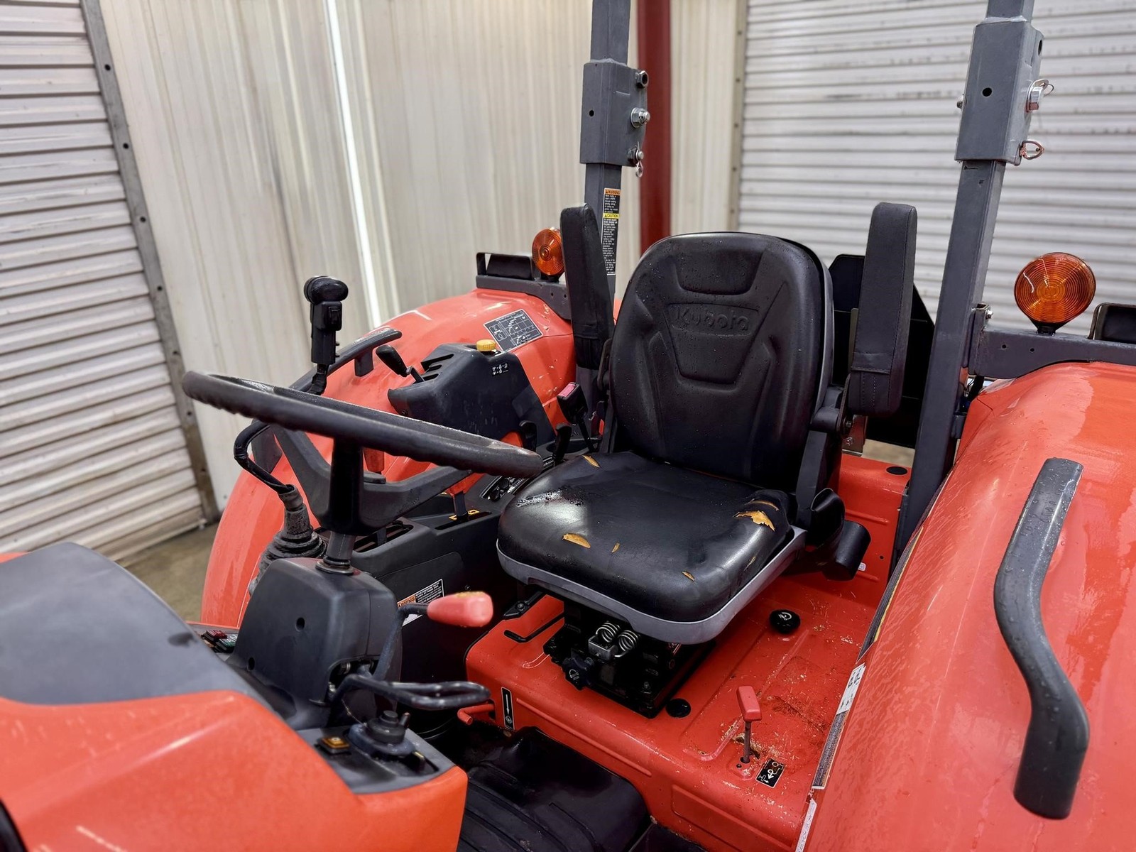 2022 KUBOTA M6060HD OROPS 4WD LOADER TRACTOR WITH LOADER
