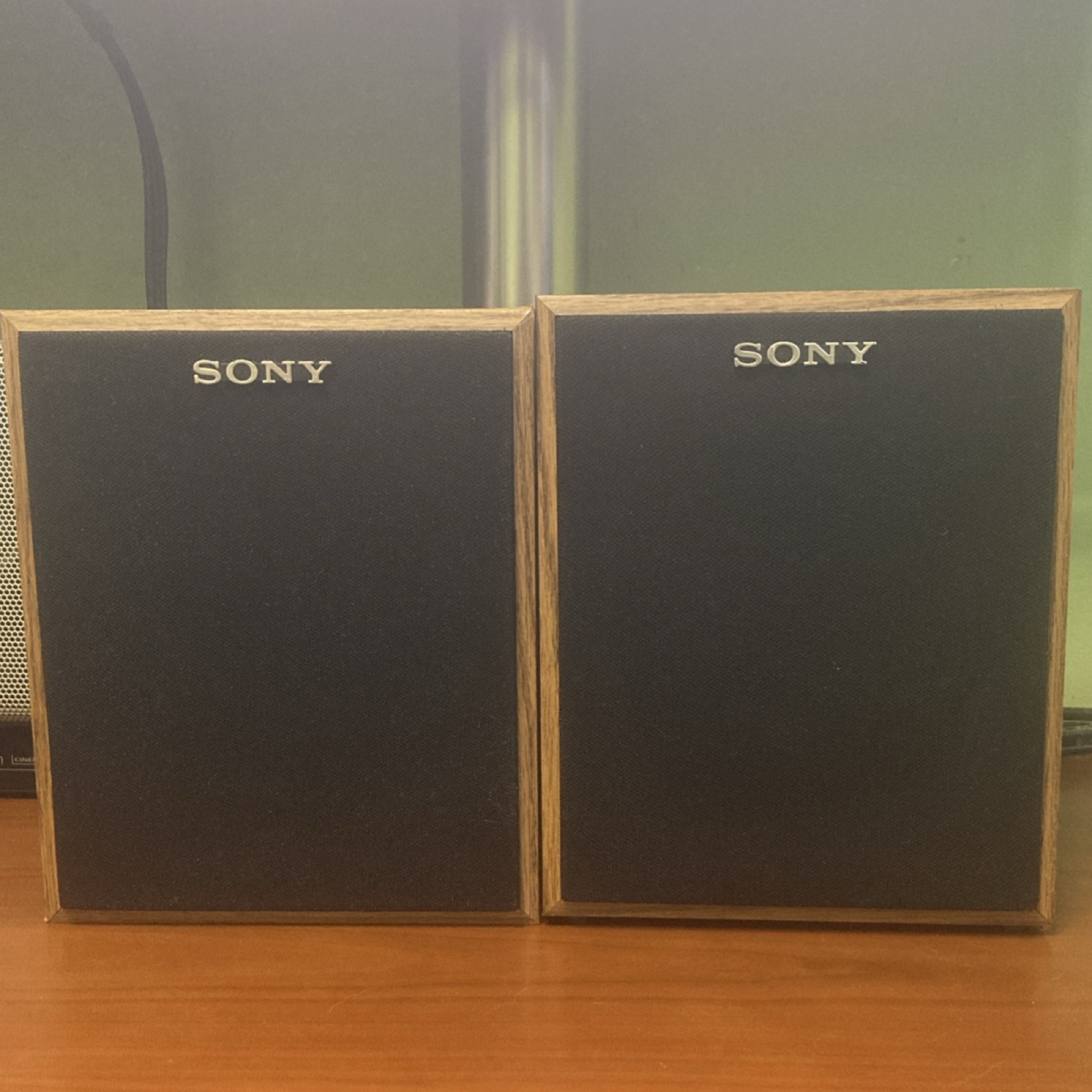 Sony SS-U21 Bookshelf Speakers Pair, 40W, 8 Ohms, Simulated Wood Cabinet, Wired