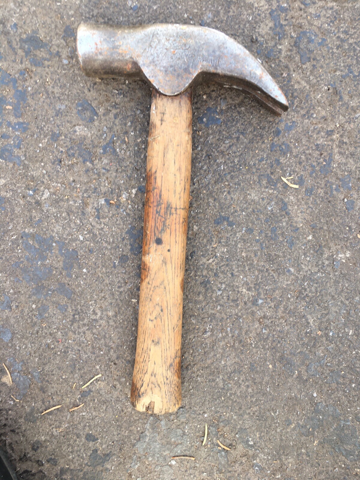 VINTAGE STANLEY CLAW HAMMER WITH  HANDLE Antique Old USA 2.25 Lb Total Wt