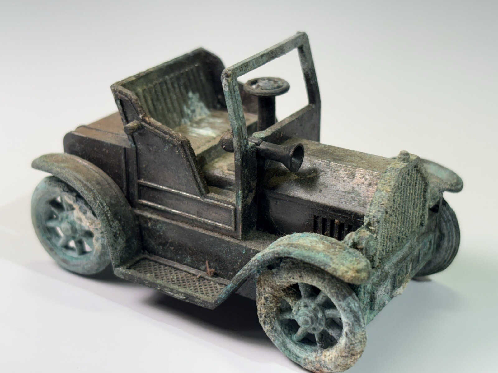 Rare Die-Cast Metal Miniature Pencil Sharpener 1917 Car Model A RUSTIC Hong Kong