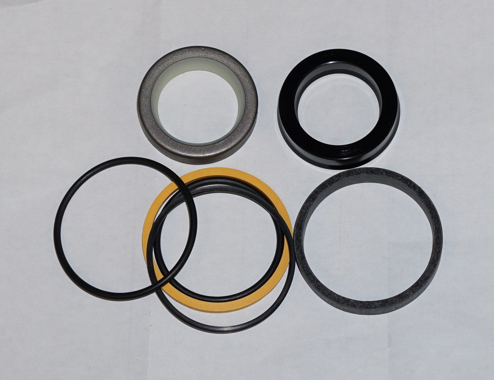 CNH CASE G34819 LIFT STEERING HYDRAULIC CYLINDER SEAL KIT 680 E G H K 1830 1835