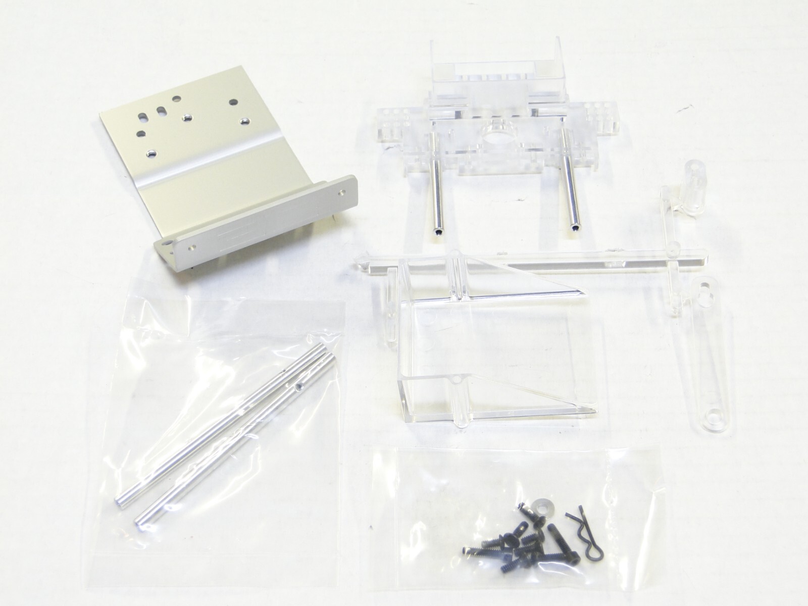 NEW ASSOCIATED RC10 RC10CC CLASSIC CLEAR EDITION X Bumper/Nose Plate/Bulk AF24