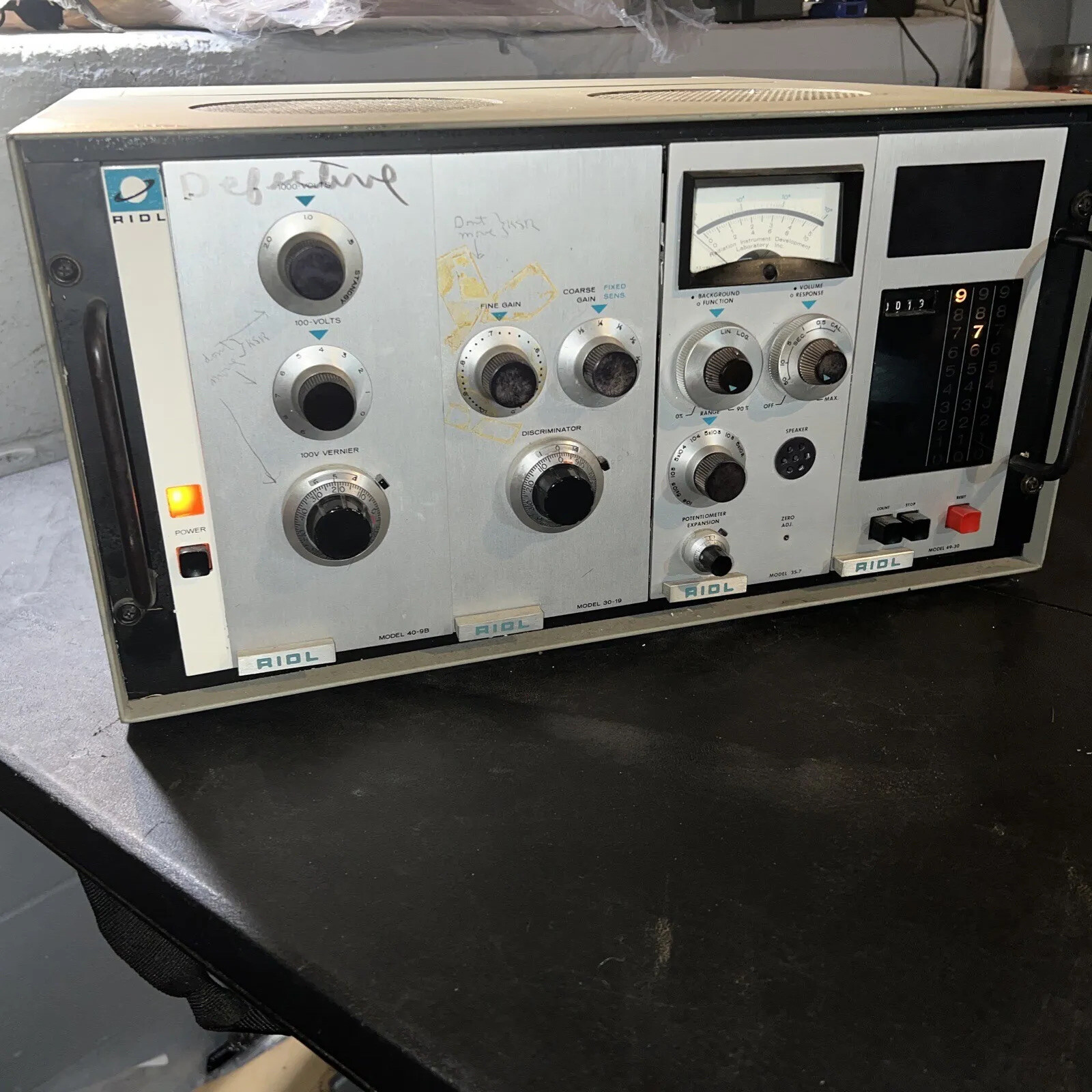 RIDL Radiation Instrument Development Laboratory Model 29-1 (FOR PARTS/REPAIR)