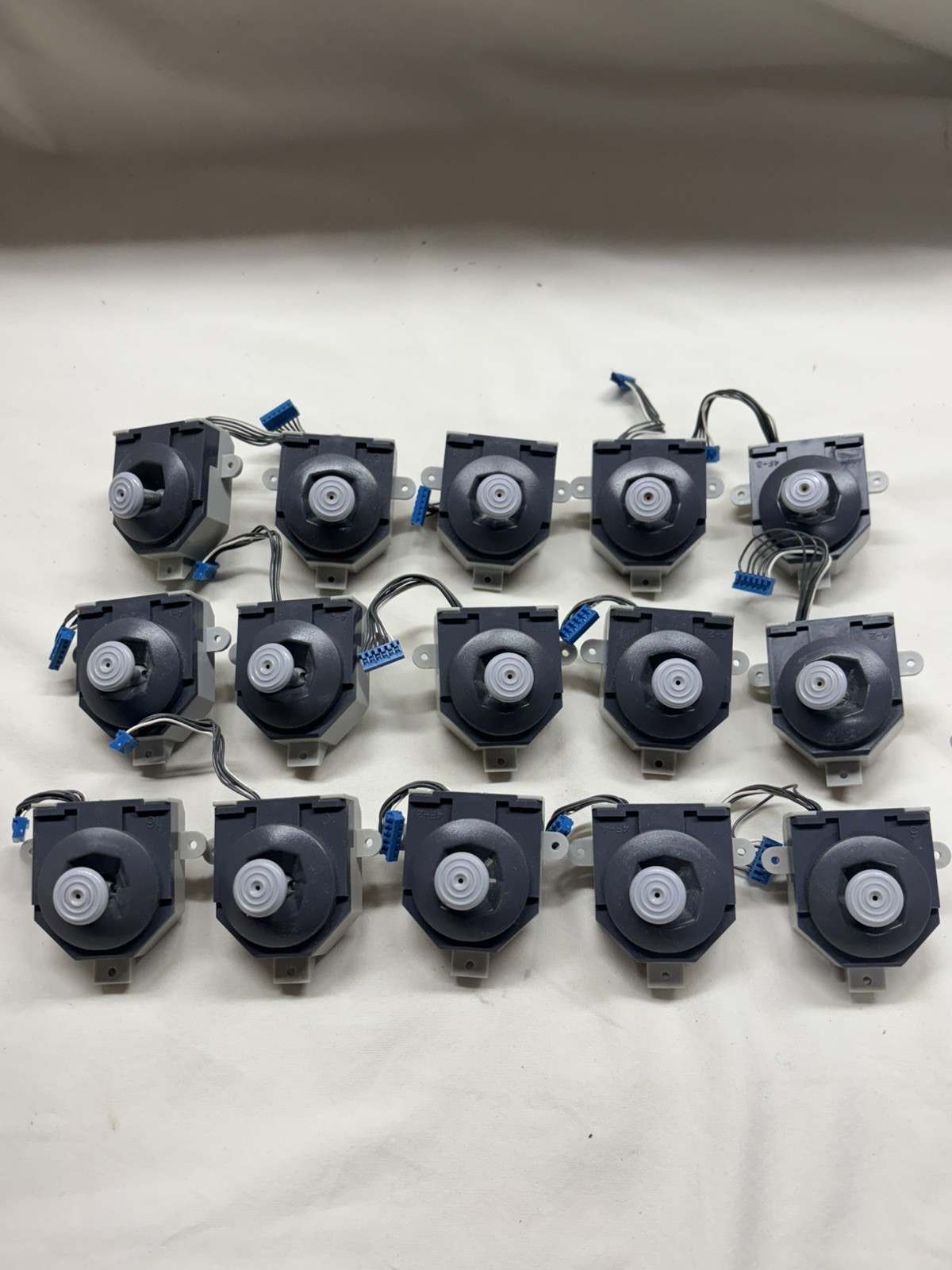LOT OF 15 Nintendo 64 N64 Wired Controller Joysticks Loose / For Parts