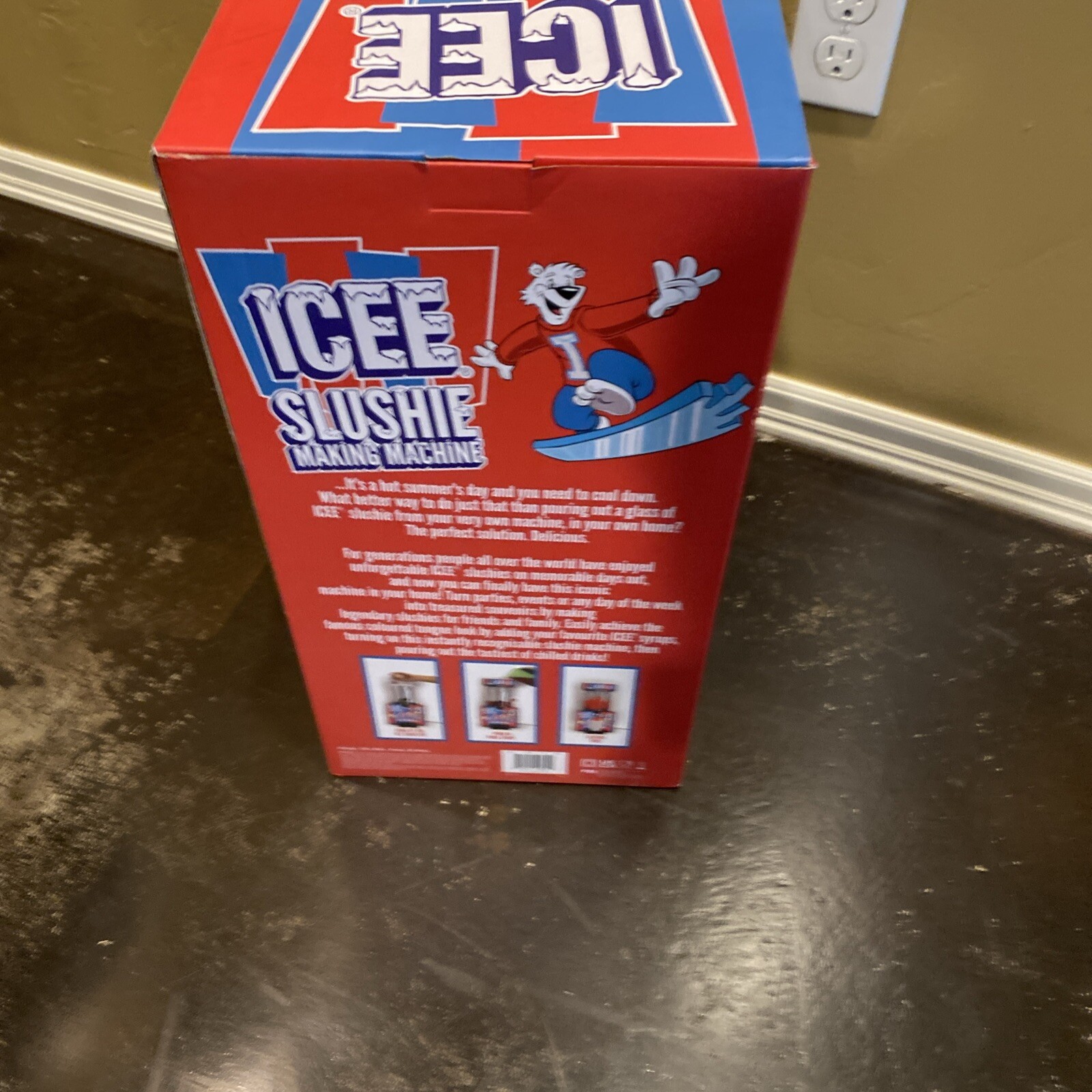 Icee Slushie Making Machine Summer Counter Top Easy Cleaning Read Description ￼
