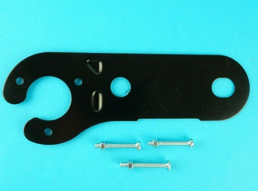 Retro Fit Single Mounting Plate Bracket & BOLTS for 7 Pin 13 Pin Socket Trailer