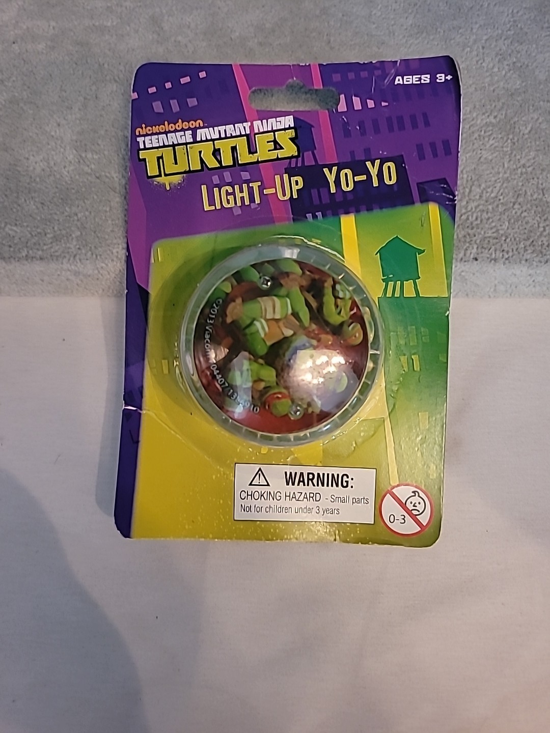 NIB Nickelodeon Teenage Mutant Ninja Turtles Light Up YO-YO