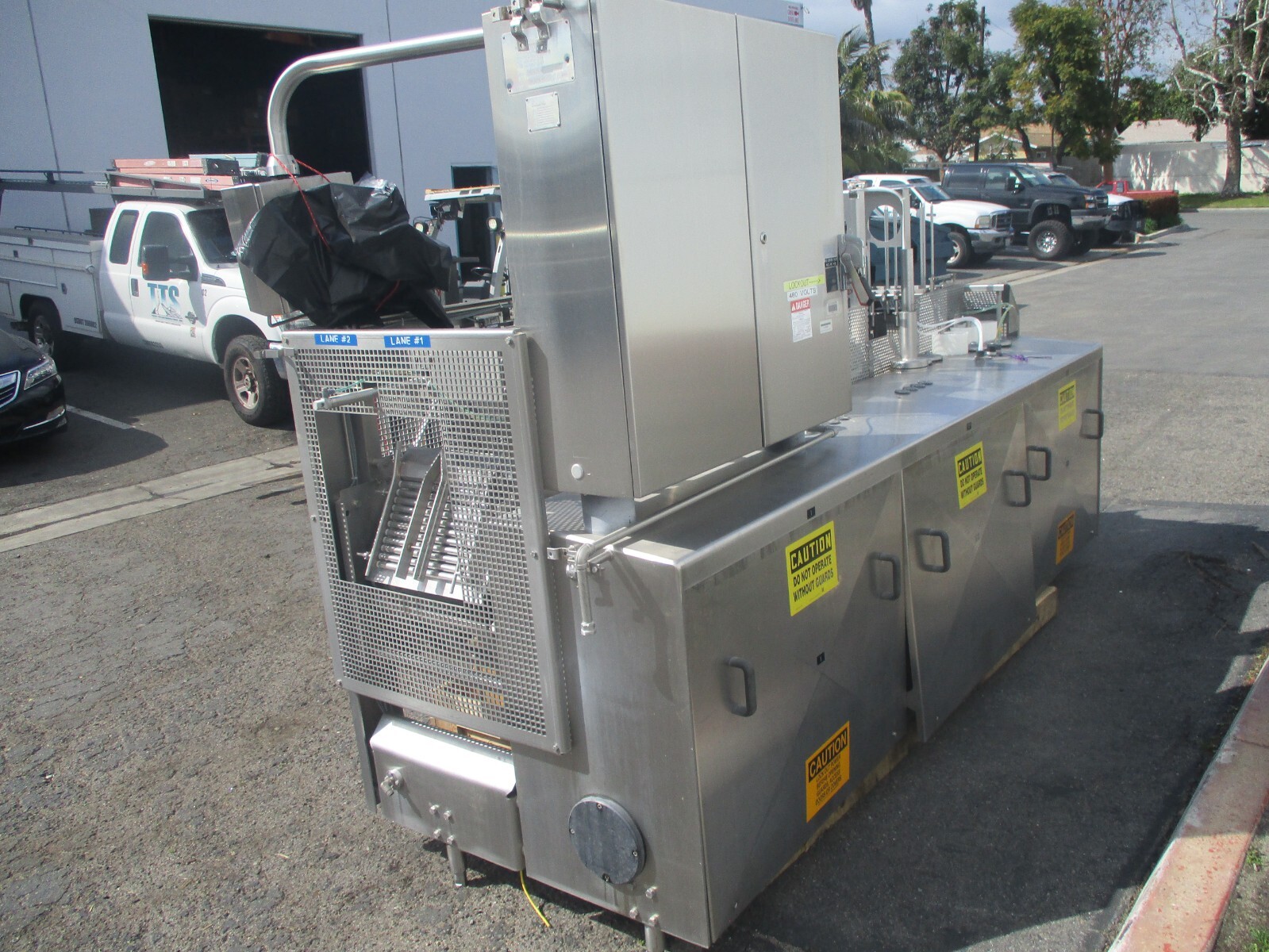 WCB STAINLESS ICE CREAM FILLING MACHINE / SCROUND ICE CREAM CONTAINER FILLER