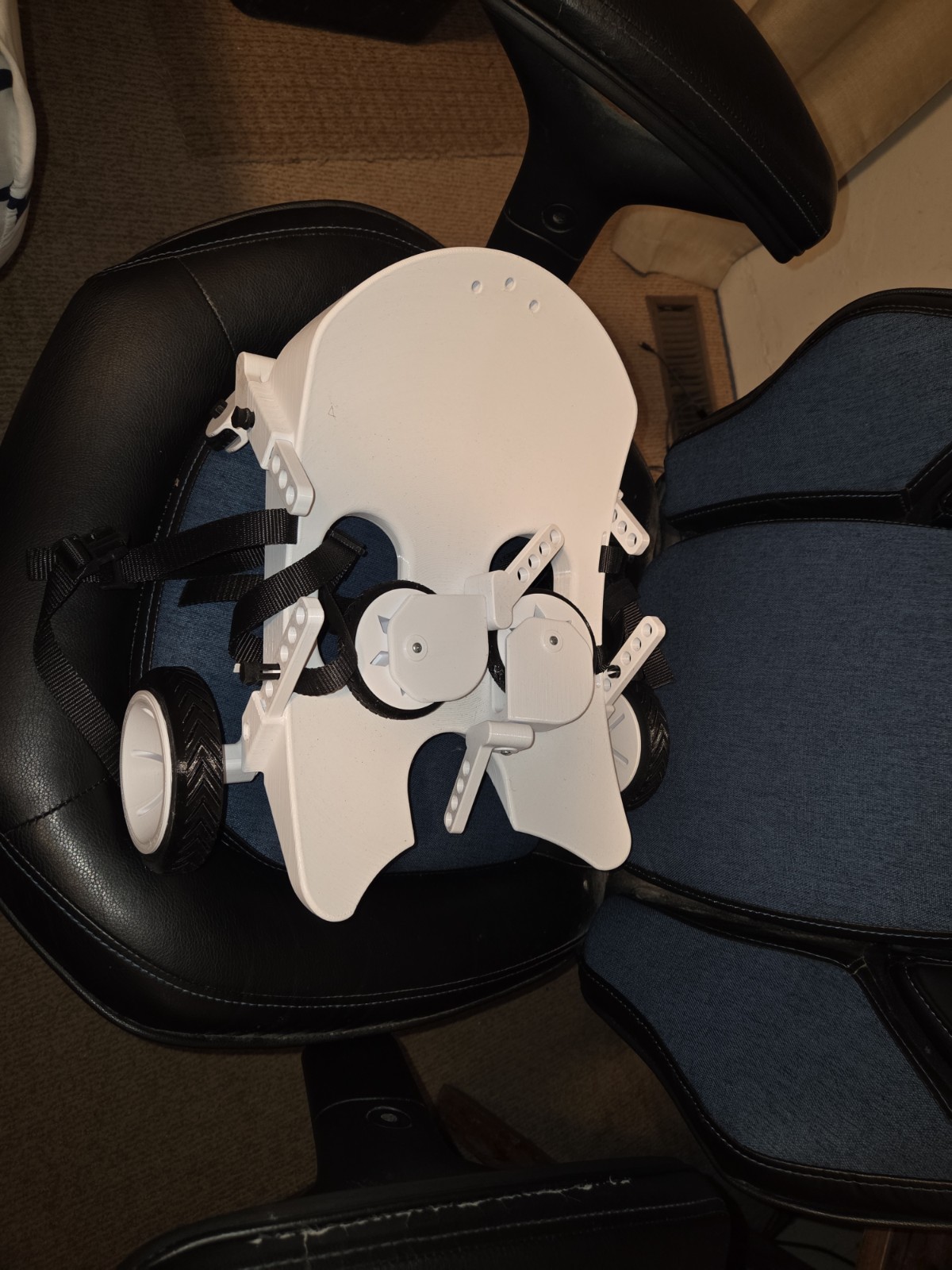 Crispy’s 3D Printing Duck Wheelchair Adjustable Poultry Mobility Cart White