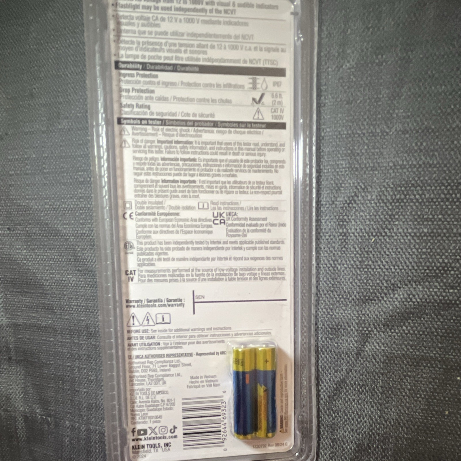 Klein Tools NCVT2 Dual-Range Non-Contact Voltage Tester, Flashlight LED
