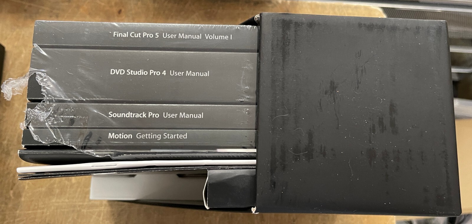Apple Final Cut Studio Academic (MA290Z/A) w/2 Licenses