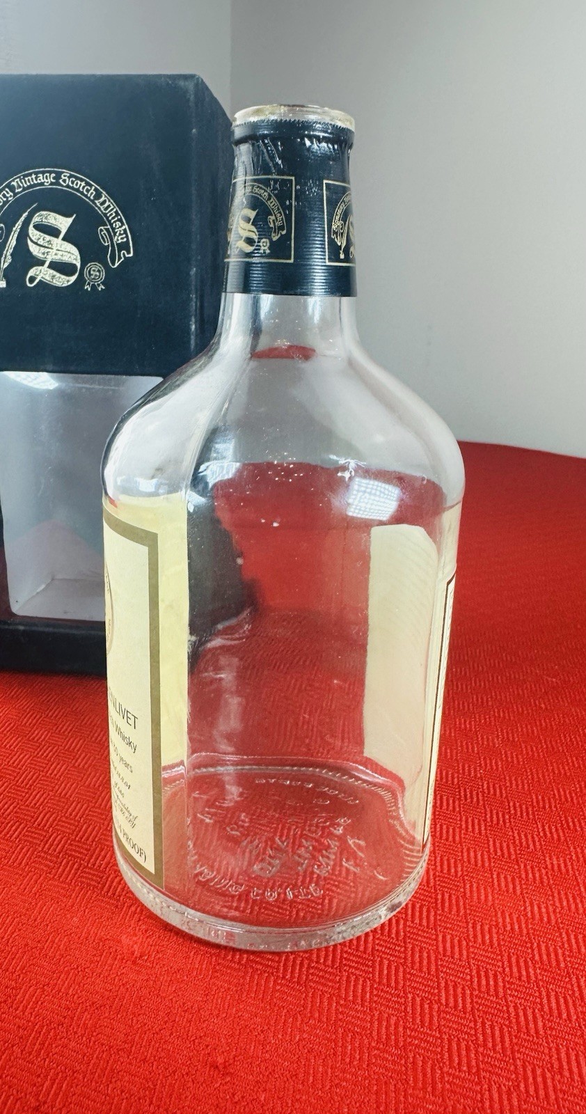 1974 GLENLIVET SINGLE MALT SCOTCH WHISKY Empty BOTTLE & BOX