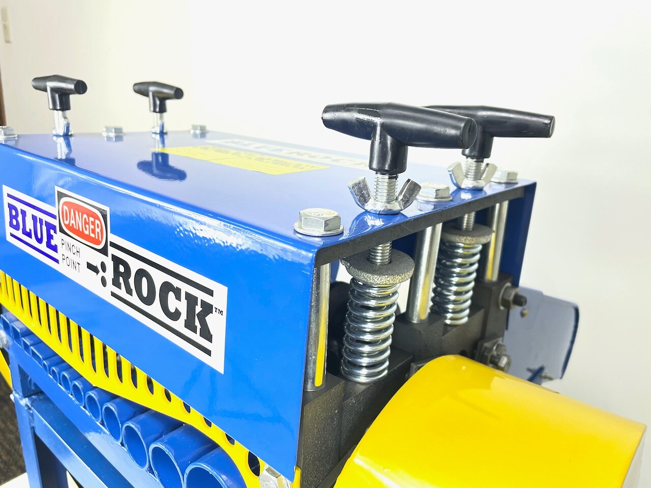BLUEROCK Tools Model 930 STRiPiNATOR ® Wire Stripping Machine Copper Recycling