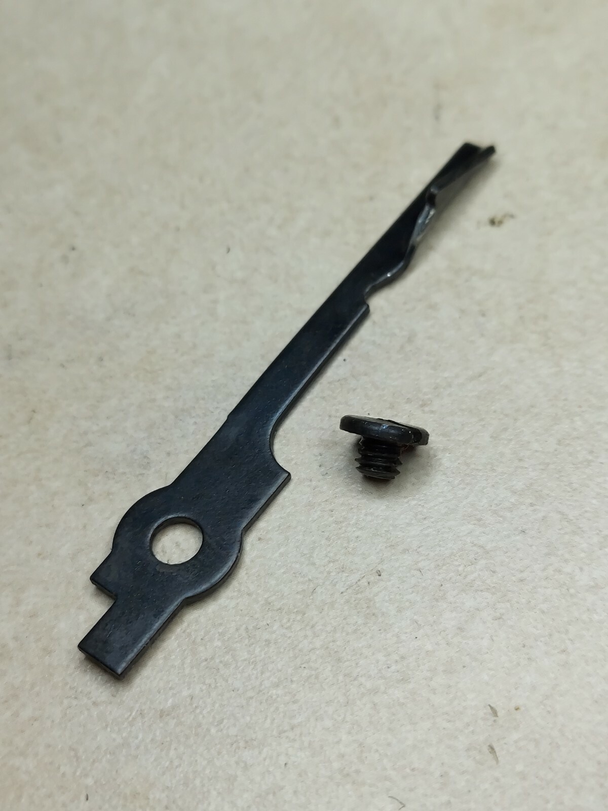 Mossberg 500 Ejector 12ga 500A 590  Maverick 88 used OEM w/ Screw 12 ga 16ga