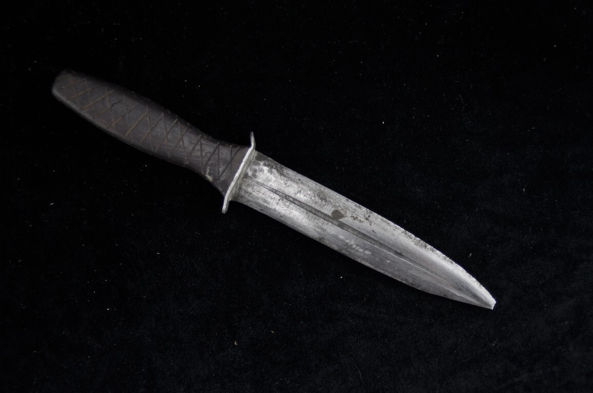 Vintage Old dagger 9.5"