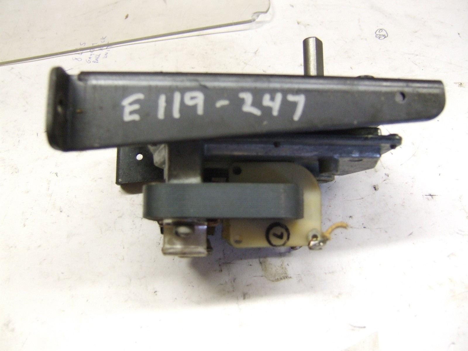 BALLY TOUCHDOWN VARIATOR MOTOR E-119-247 OUTPUT SHAFT 3/8'', 50VOLTS