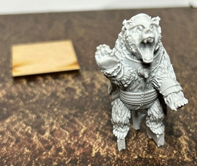 Maxmini Shield Maiden Bear Unpainted Resin Model