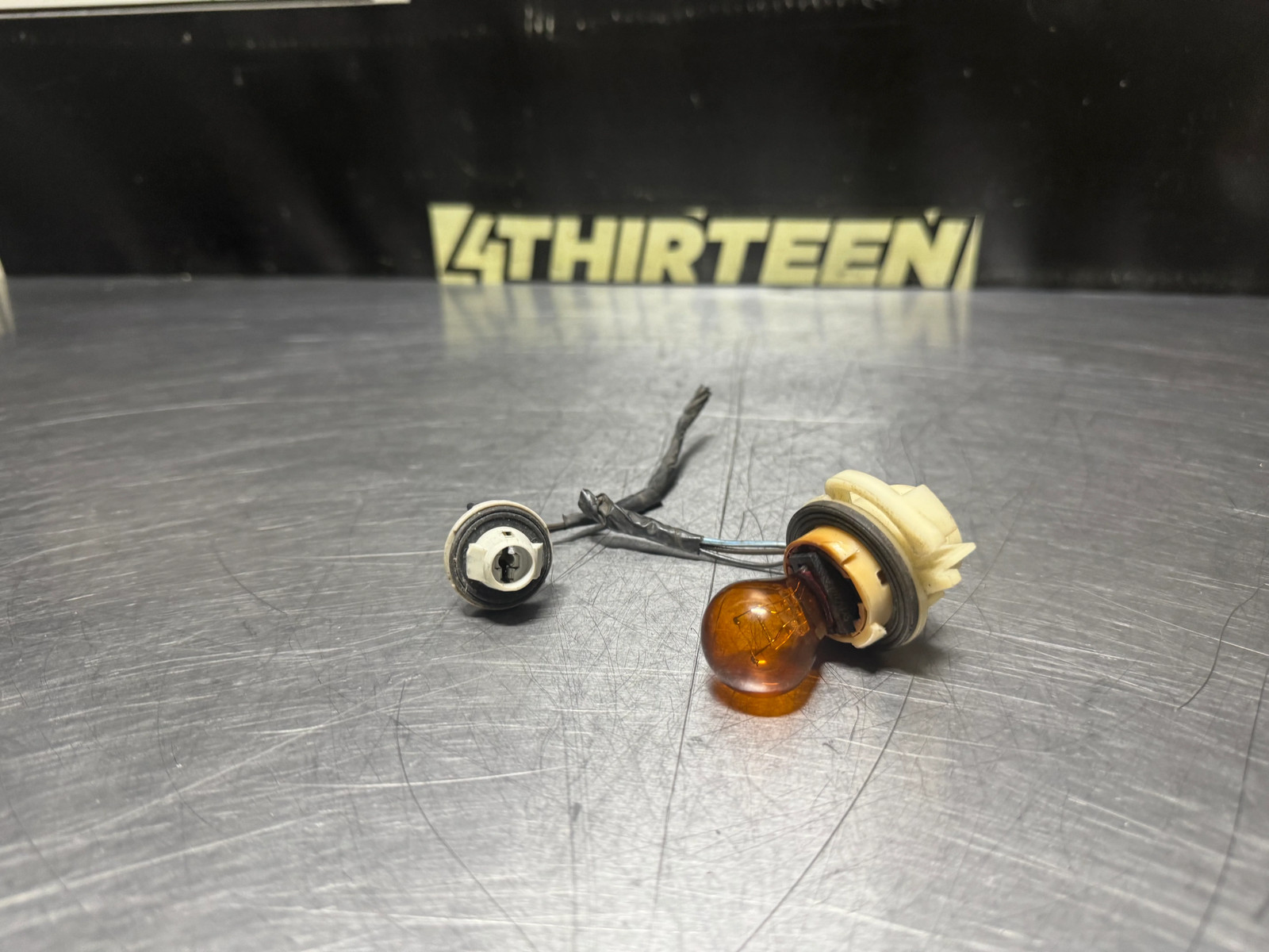 97-04 C5 CORVETTE FOG LIGHT BULB HARNESS PIGTAIL OEM #N564