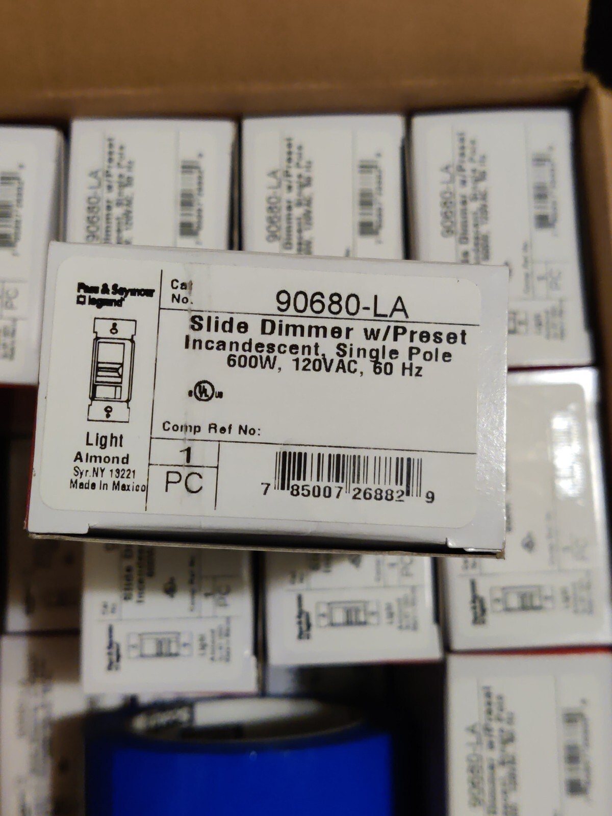 Pass & Seymour Slide Dimmer 90680-LA with preset  incandescent single pole 600w
