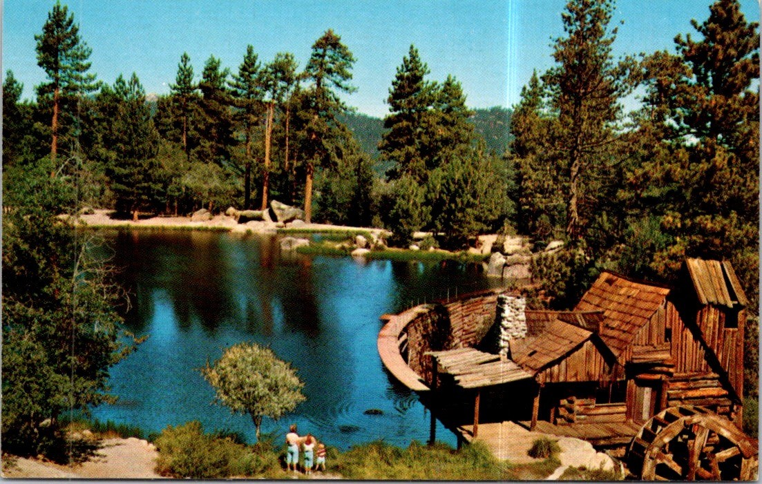 (1358) 12-8-2025 - USA - Cedar Lake in California (with mill)
