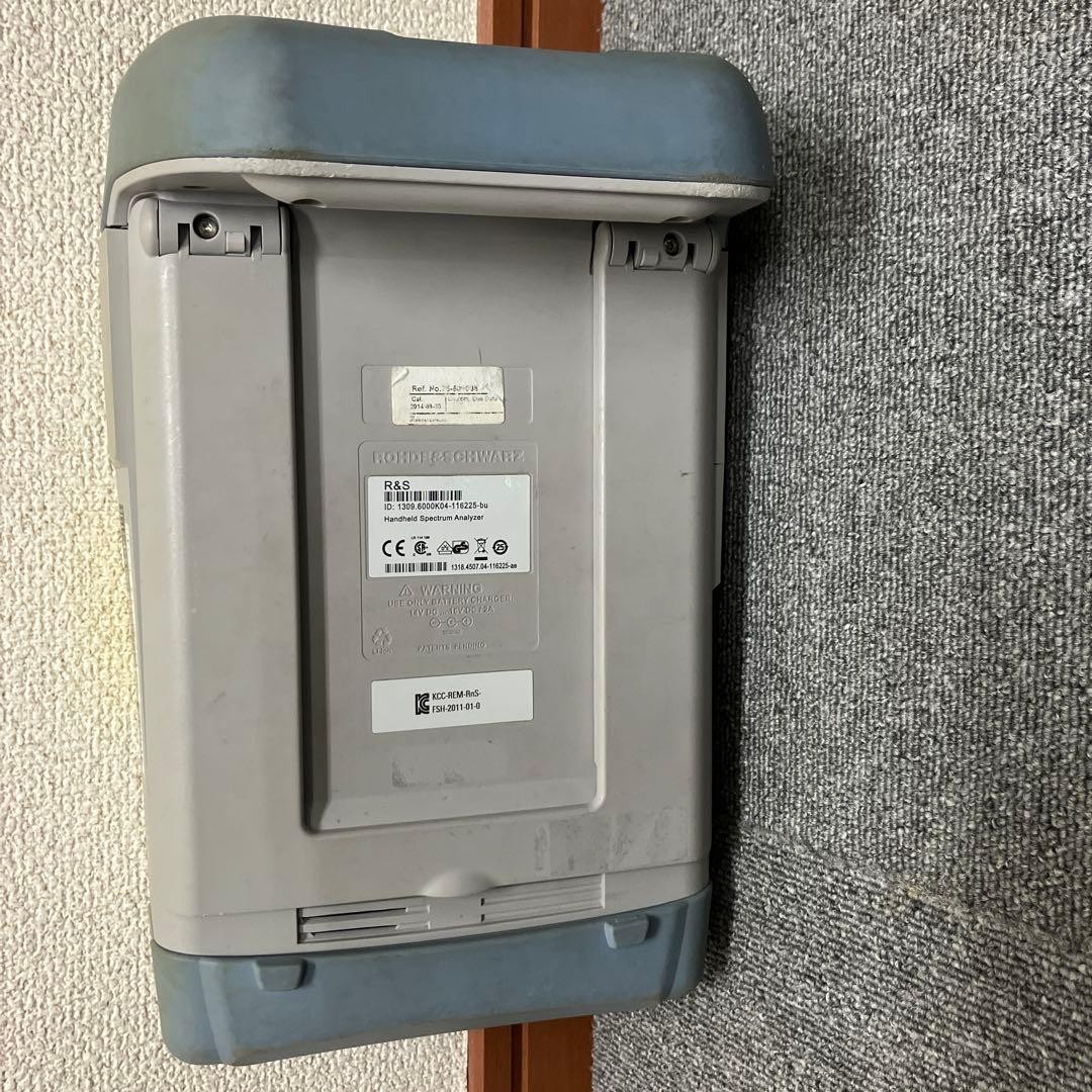 Rohde Schwarz FSH4 Handheld Spectrum Analyzer