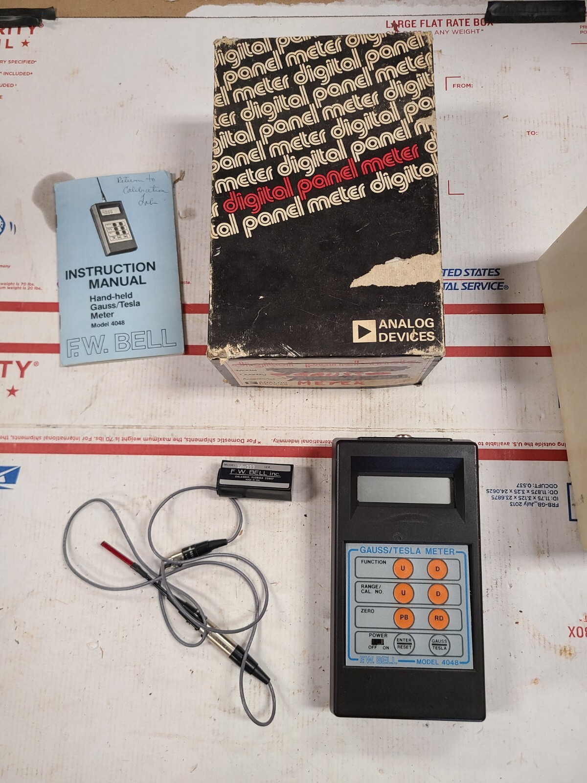 F.W. Bell Model 4048 Portable Gauss Tesla Meter with probe and instructions