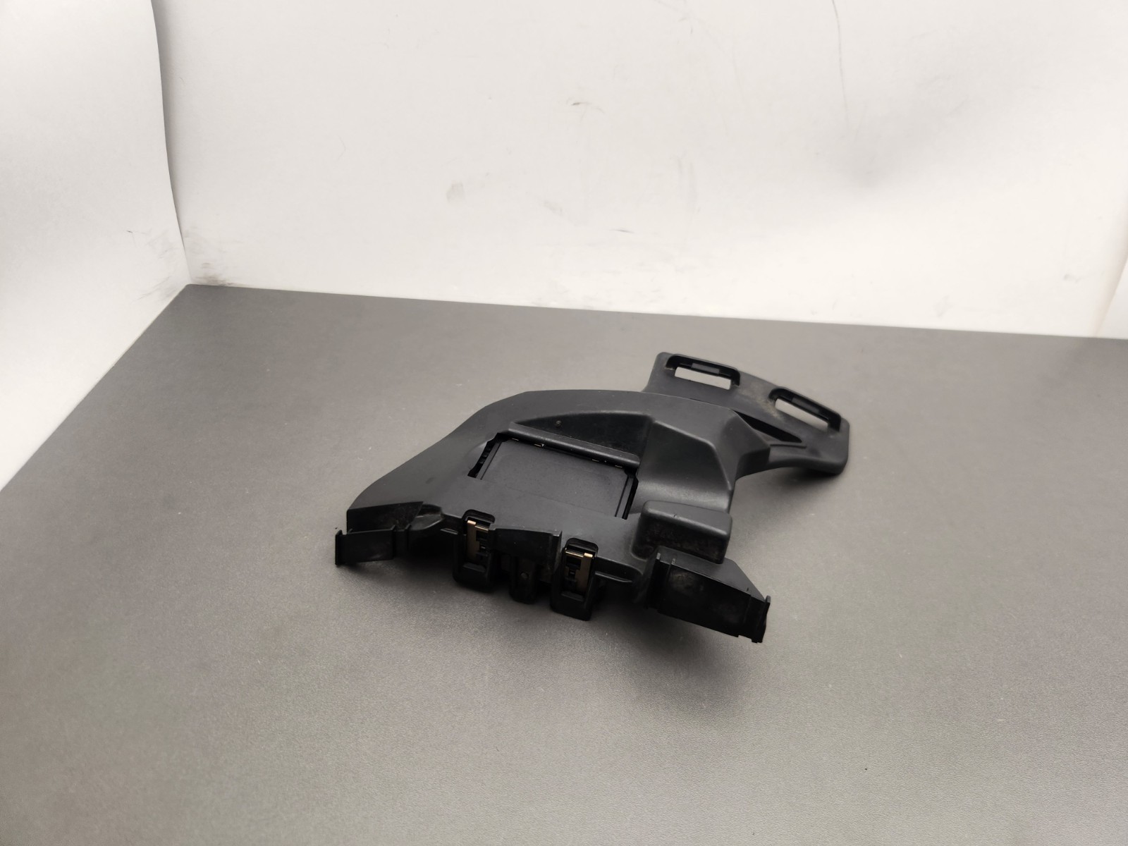 2017 - 2024 AUDI PORSCHE - REAR RIGHT SIDE BLIND SPOT SENSOR CONTROL MODULE OEM