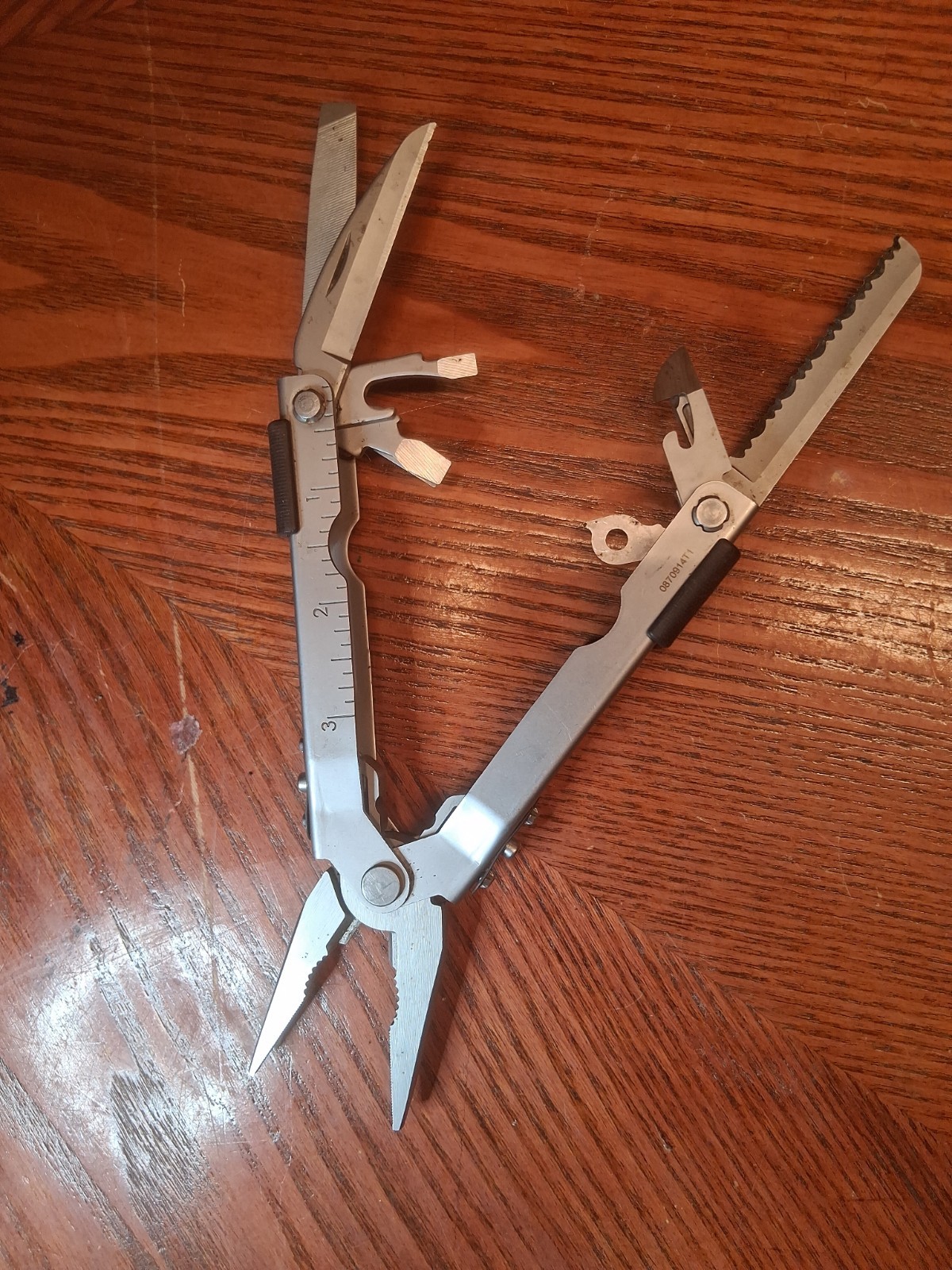 Gerber Multiplier MP600 Multi-Tool Silver Needle Nose Pliers