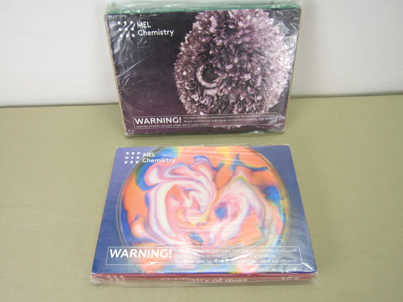 Mel Chemistry Kits 2 Set Tin & Chemistry of Dyes New & Sealed Ages 12+ Russia