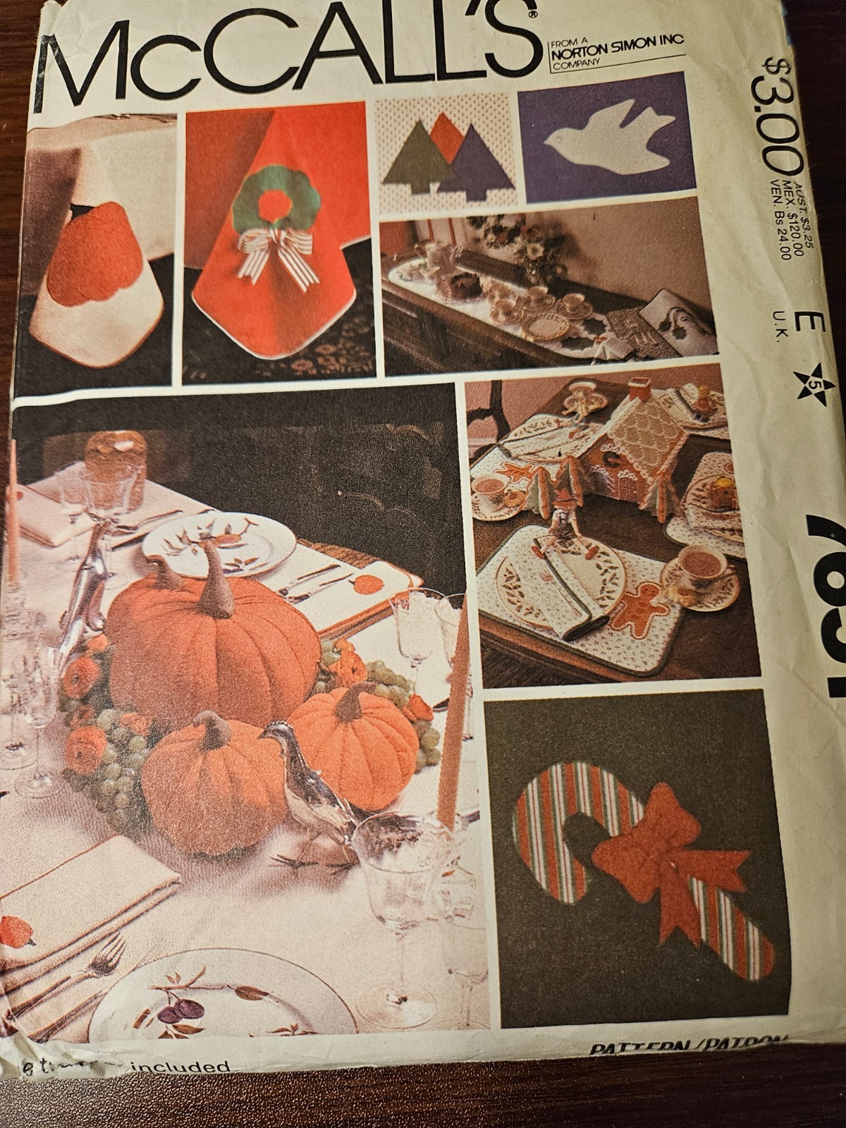 Holiday Tablecloth Settings McCalls Sewing Pattern + transfer 7651 Fall Harvest