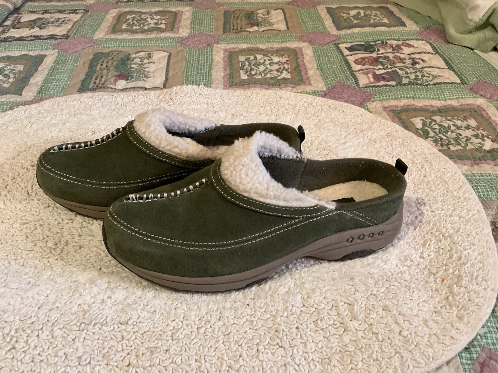 Easy Spirit Slip On Shoes Size 6 1/2
