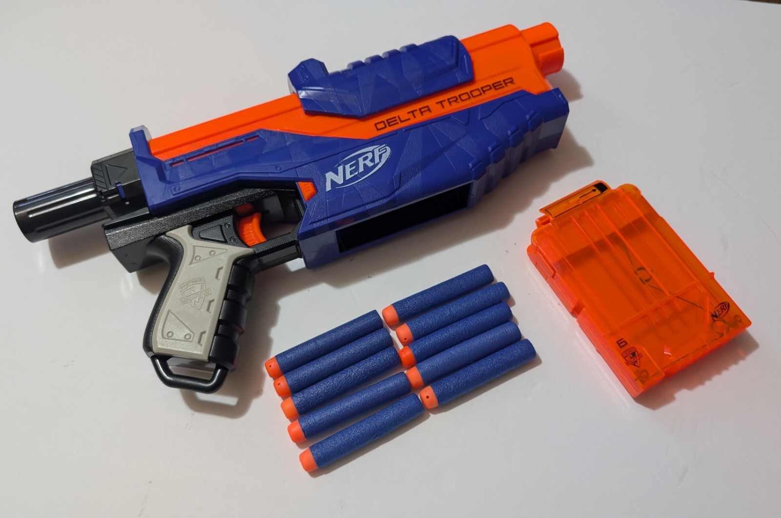 NERF Elite Delta Trooper With 6 Round Mag And 10 Darts - USED IN GREAT CONDITION